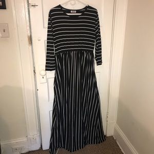 Black White Striped 3/4 Sleeve Maxi Dress Pockets